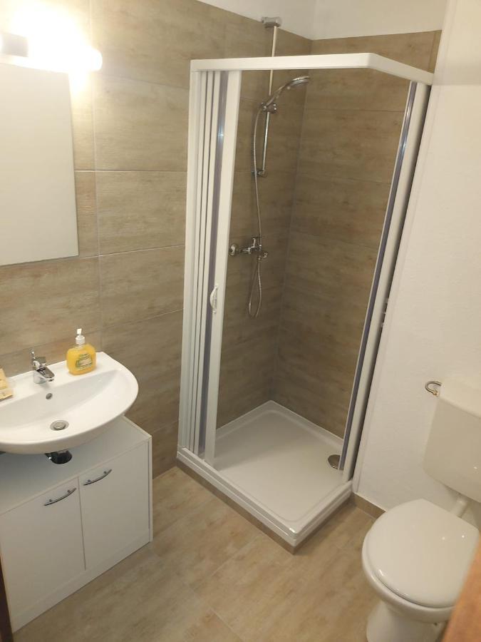 Steinhuebel Uni-Naehe Apartment Хомбург Екстериор снимка
